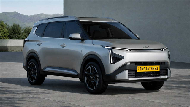 Kia SUV fleet parked and ready to go